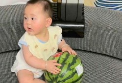 吃瓜小孩图,网络时代的童年镜像