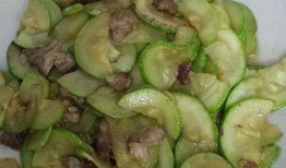 云南吃瓜事件,一场网络热议背后的真相与反思