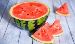 带你吃瓜吃瓜,揭秘娱乐圈那些不为人知的幕后故事