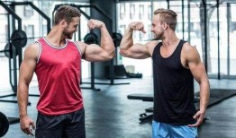 健身阿诺吃瓜,揭秘健身圈背后的趣味故事