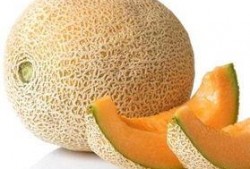 吃哈密瓜有助于消化么,天然水果的消化益处揭秘