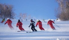 滑雪教练吃瓜视频,吃瓜视频揭秘幕后趣事