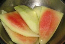 吃瓜吃的就剩皮,揭秘吃瓜背后的故事